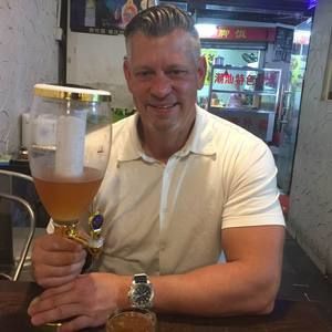 Meet your Posher, Andrew andy